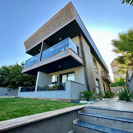 Leo Premium Apartament *