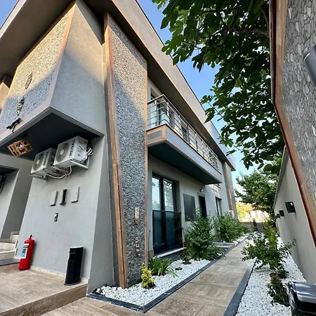 Leo Premium Apartament *