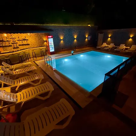 Leo Premium * 库萨达斯