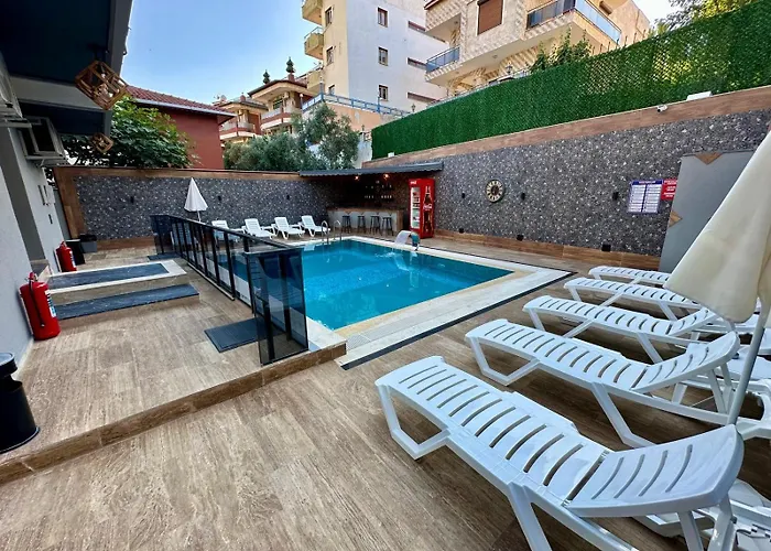 Leo Premium Kusadasi