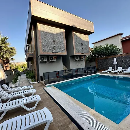 Leo Premium Apartamento Kusadasi