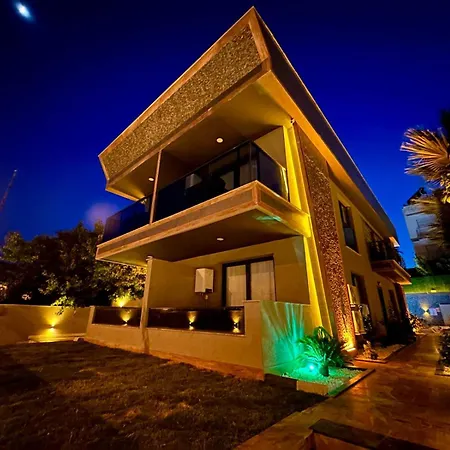 Leo Premium كوشاداسيه