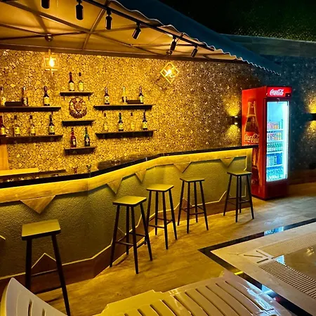 Апартаменты Leo Premium *